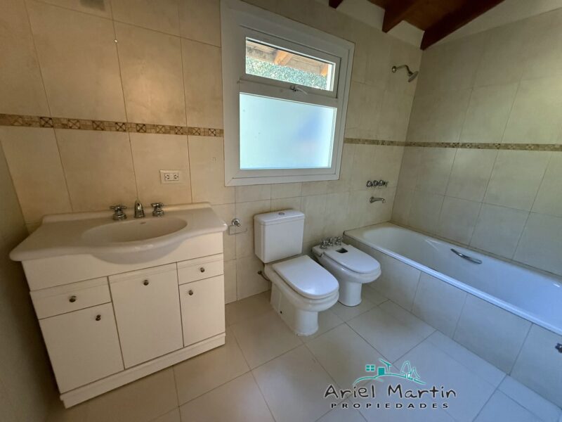 CS 579 Barrio Lomas del Correntoso