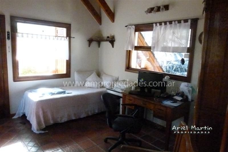 CS 633 Casa en Barrio Alto Manzano