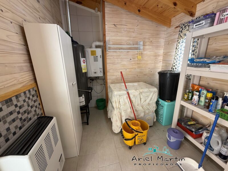 CS 664 Casa con vista al lago - Barrio Alto Manzano