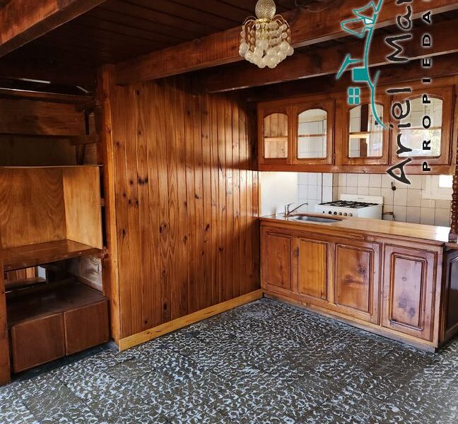 CS 663 Casa mas taller/galpón en Barrio Mallin