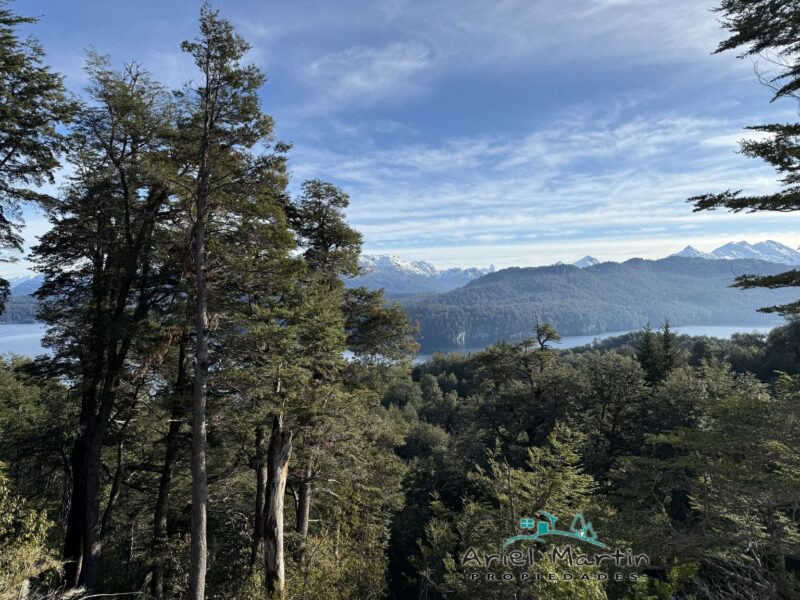 LO 616 Lote con excelente vista al lago