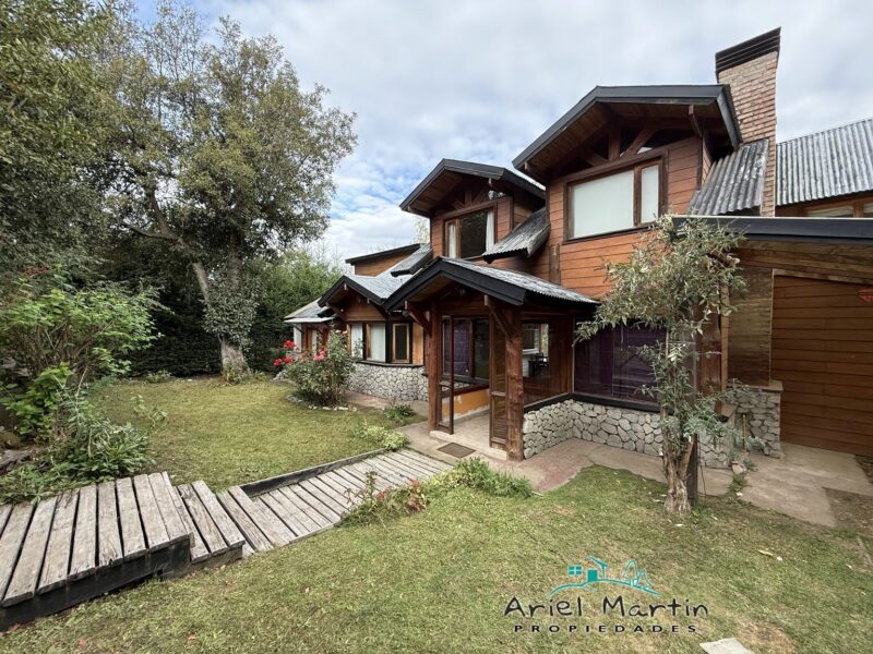 CS 674 Casa y Departamento en Barrio Norte