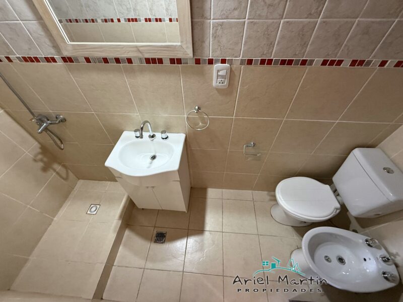 CS 674 Casa y Departamento en Barrio Norte