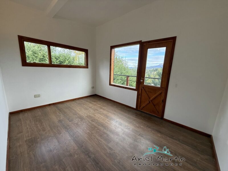 CS 674 Casa y Departamento en Barrio Norte