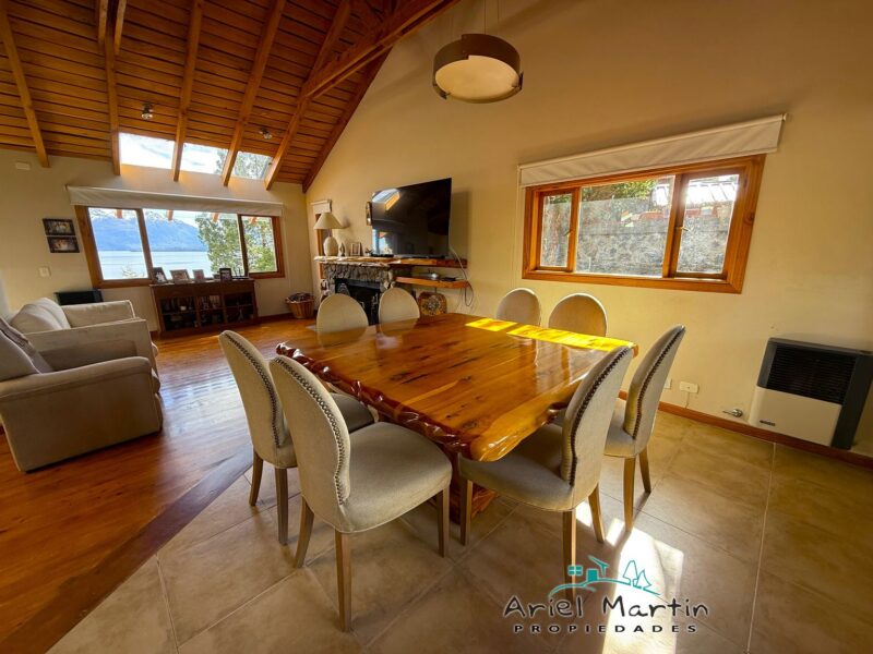 CS 376 Casa con Vista al Lago Nahuel Huapi y Lago Correntoso