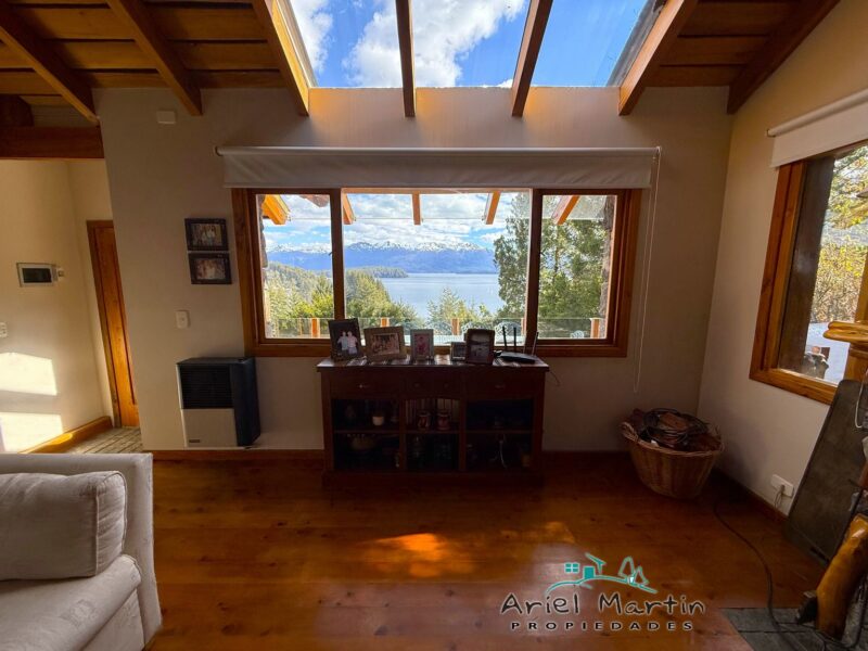 CS 376 Casa con Vista al Lago Nahuel Huapi y Lago Correntoso