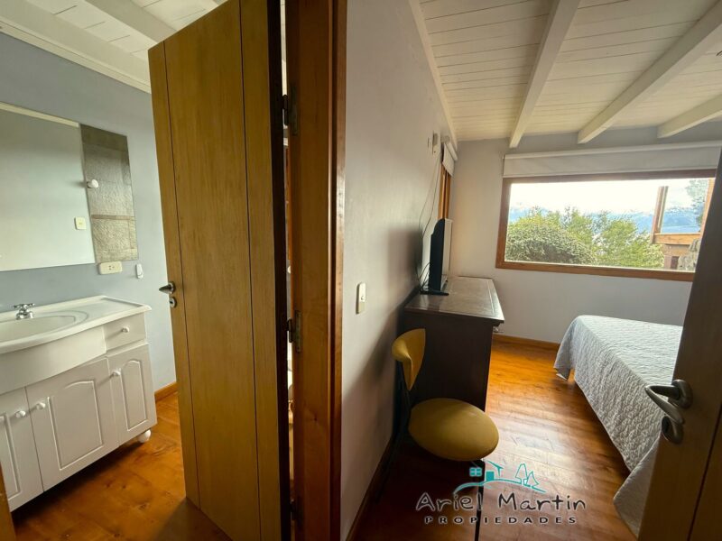 CS 376 Casa con Vista al Lago Nahuel Huapi y Lago Correntoso