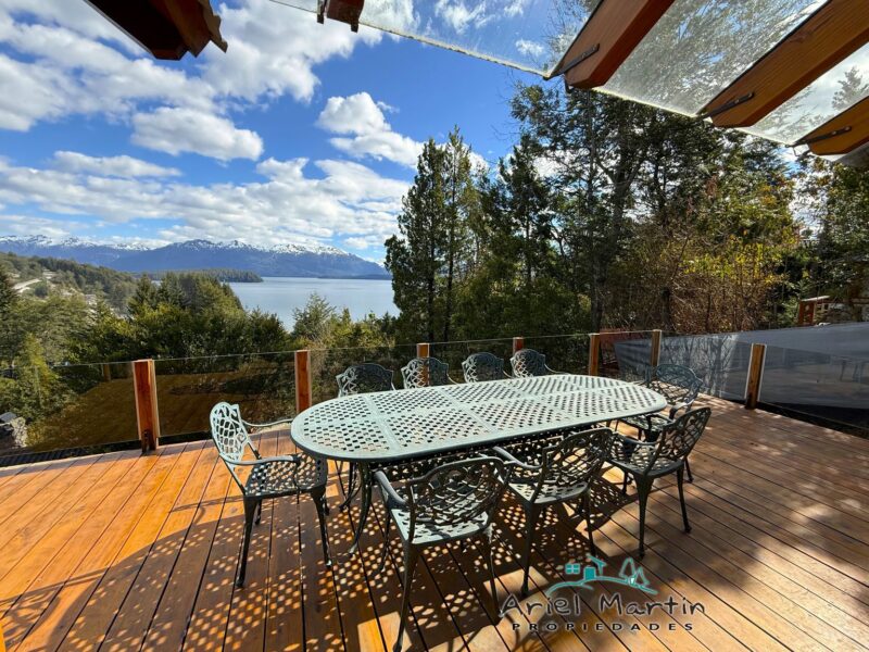 CS 376 Casa con Vista al Lago Nahuel Huapi y Lago Correntoso